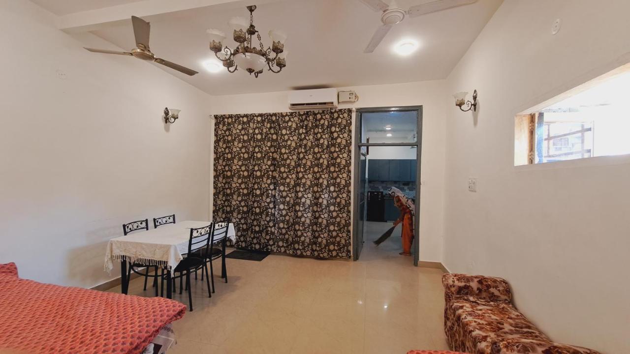 Sufi Khandar Home Stay New Delhi Luaran gambar