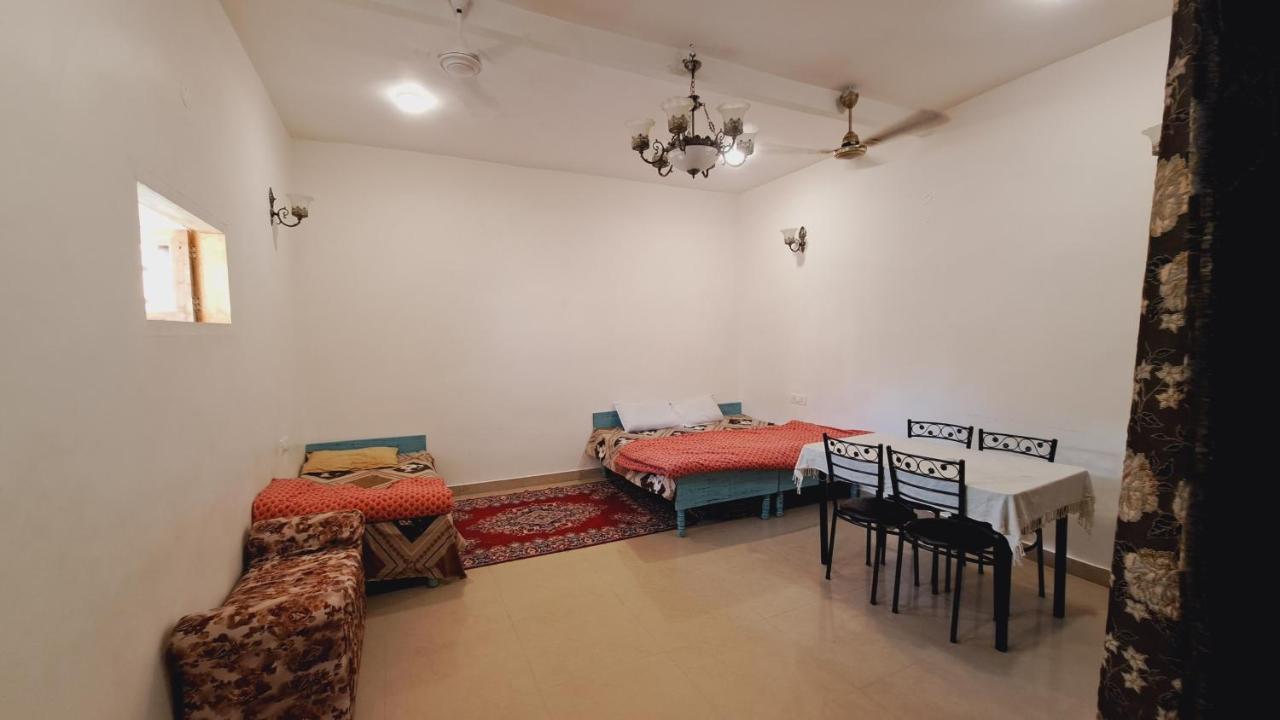 Sufi Khandar Home Stay New Delhi Luaran gambar