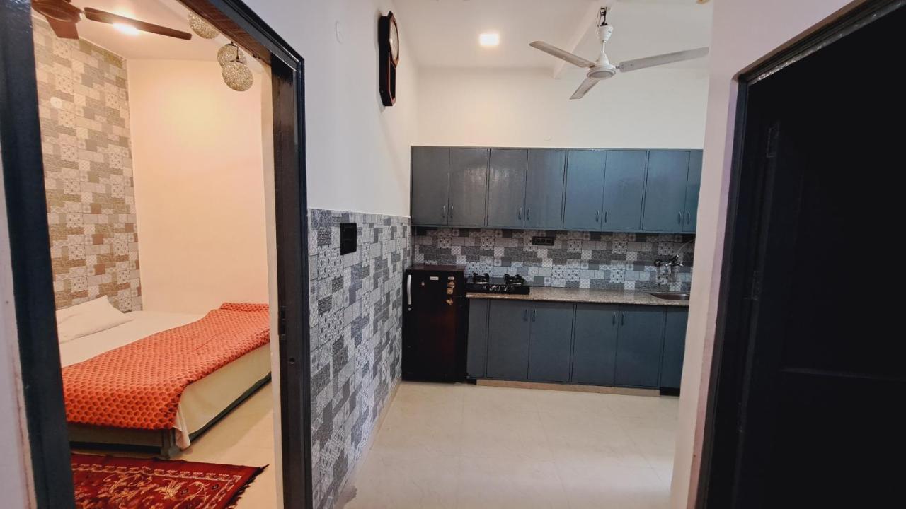 Sufi Khandar Home Stay New Delhi Luaran gambar