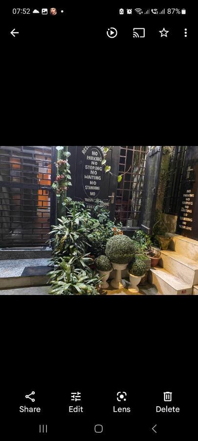 Sufi Khandar Home Stay New Delhi Luaran gambar