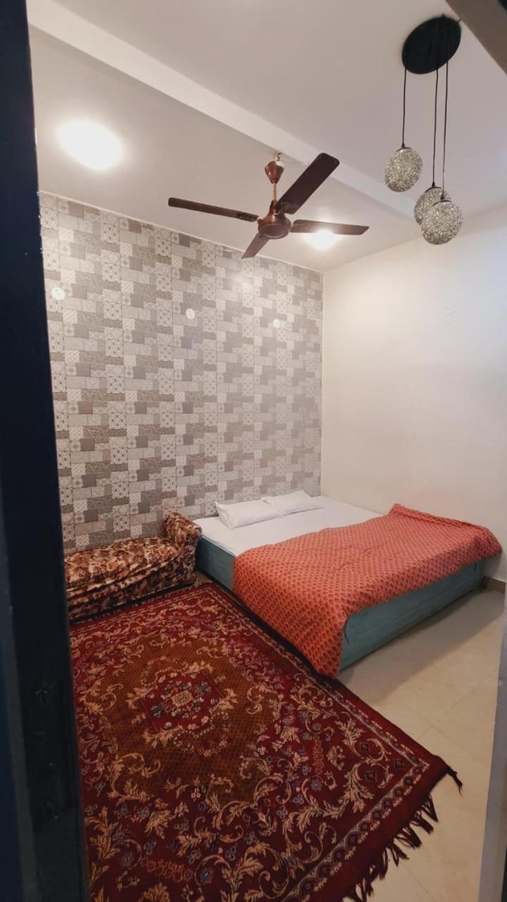 Sufi Khandar Home Stay New Delhi Luaran gambar